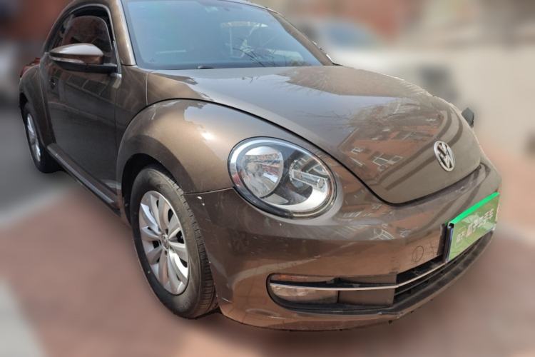 Used Volkswagen Beetle 2014 1.2TSI Fashion Edition Front Right 45 Deg