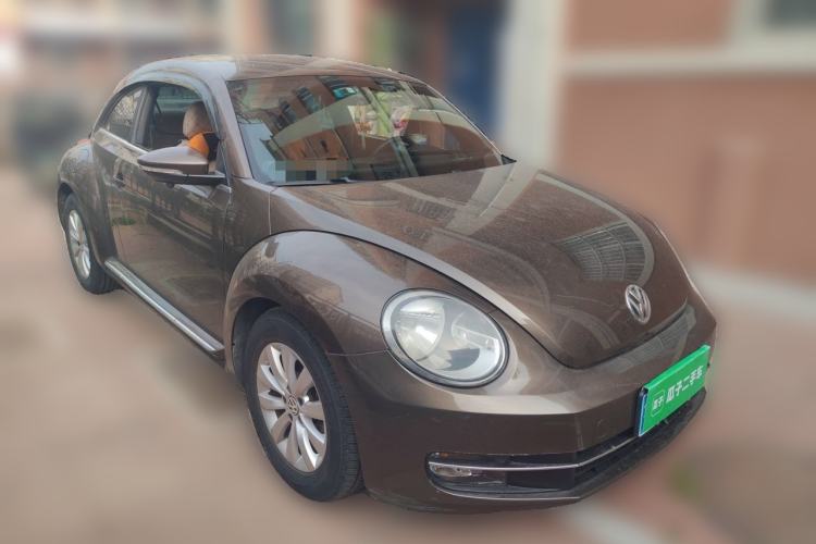 Used Volkswagen Beetle 2014 1.2TSI Fashion Edition Front Right 45 Deg