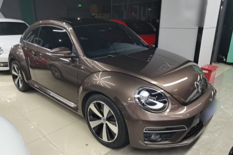 Used Volkswagen Beetle 2014 1.4TSI R-Line Front Right 45 Deg