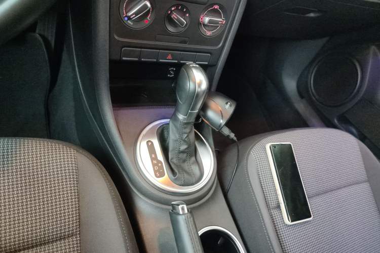 Used Volkswagen Beetle 2014 1.2TSI Fashion Edition Gear Lever