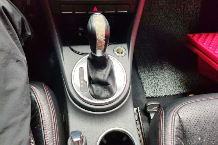 Used Volkswagen Beetle 2014 1.4TSI Fashion Edition Gear Lever