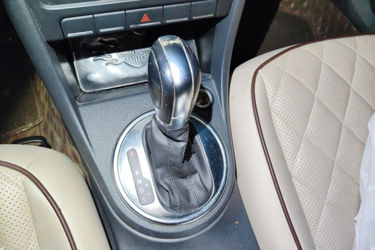 Used Volkswagen Beetle 2014 1.2TSI Fashion Edition Gear Lever