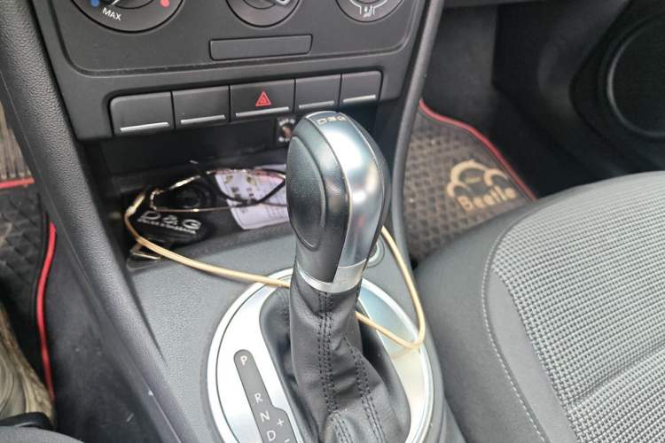 Used Volkswagen Beetle 2014 1.4TSI Fashion Edition Gear Lever