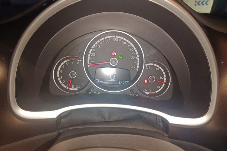 Used Volkswagen Beetle 2014 1.2TSI Fashion Edition Instrument Cluster