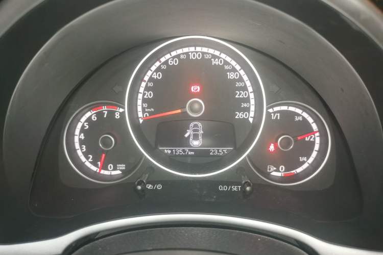 Used Volkswagen Beetle  Instrument Cluster