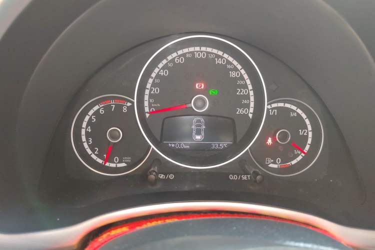 Used Volkswagen Beetle 2014 1.2TSI Fashion Edition Instrument Cluster