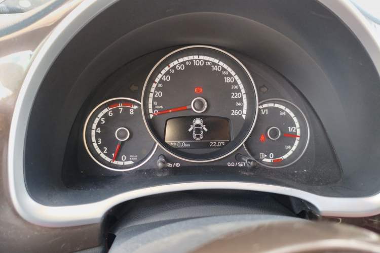 Used Volkswagen Beetle 2014 1.4TSI Fashion Edition Instrument Cluster