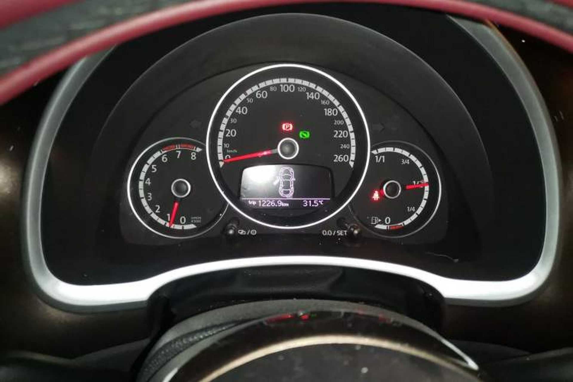 Used Volkswagen Beetle 2014 1.2TSI Fashion Edition Instrument Cluster