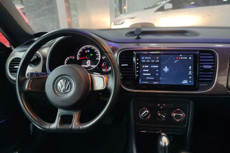 Used Volkswagen Beetle 2014 1.2TSI Fashion Edition Interior 2
