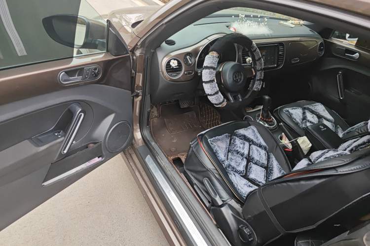 Used Volkswagen Beetle 2014 1.2TSI Fashion Edition Interior 3