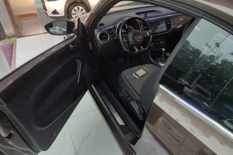 Used Volkswagen Beetle 2014 1.2TSI Fashion Edition Interior 3
