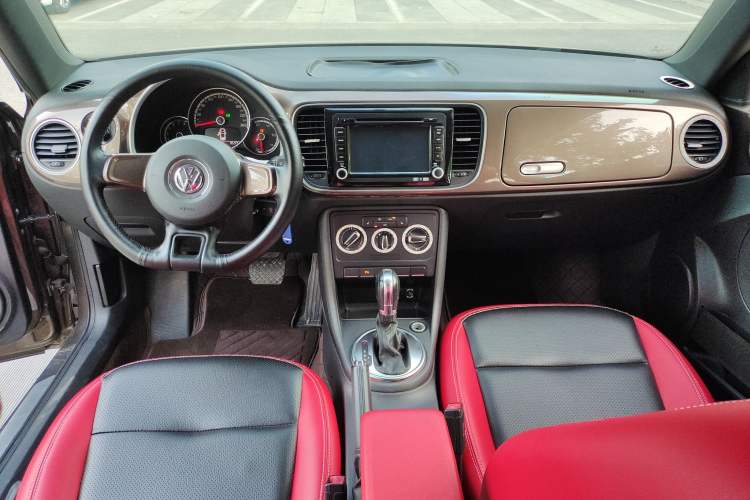 Used Volkswagen Beetle 2014 1.2TSI Comfort Model Interior 3