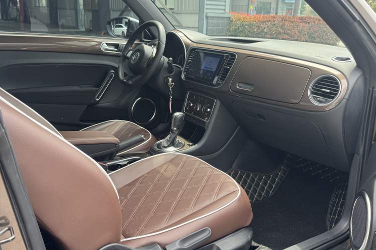 Used Volkswagen Beetle 2014 1.2TSI Fashion Edition Interior 4