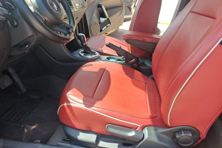 Used Volkswagen Beetle 2014 1.2TSI Fashion Edition Left Front Seat
