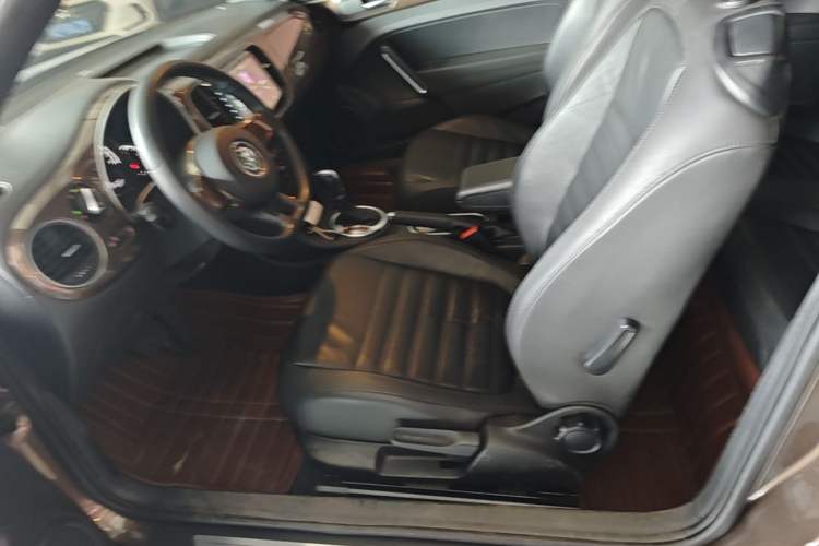 Used Volkswagen Beetle 2014 1.2TSI Comfort Model Left Front Seat