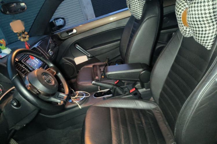 Used Volkswagen Beetle 2014 1.2TSI Fashion Edition Left Front Seat