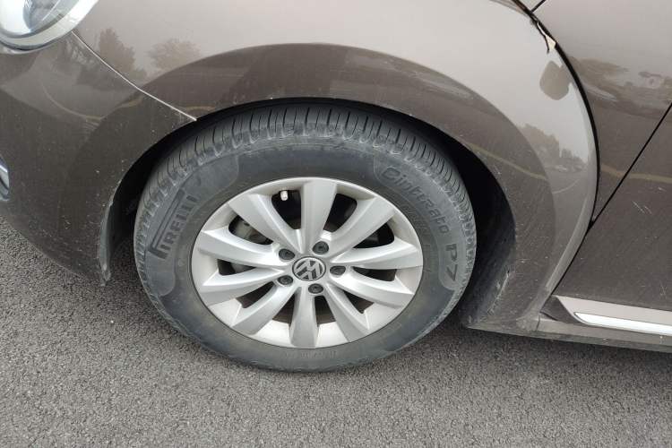 Used Volkswagen Beetle 2014 1.4TSI Fashion Edition Left Front Wheel Hub
