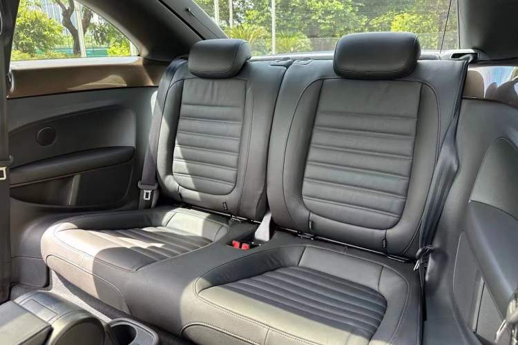 Used Volkswagen Beetle 2014 1.4TSI Comfort Model Left Rear Seat