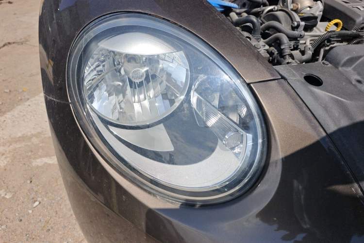 Used Volkswagen Beetle 2014 1.2TSI Fashion Edition Right Front Headlight