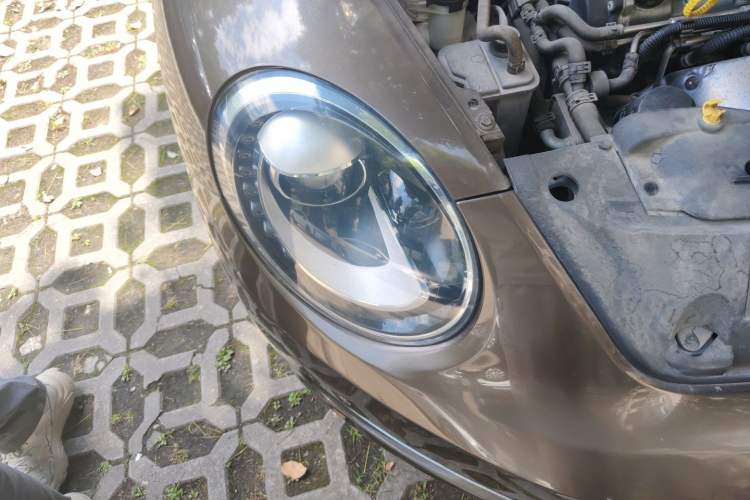 Used Volkswagen Beetle 2014 1.2TSI Comfort Model Right Front Headlight