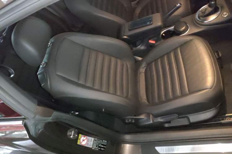Used Volkswagen Beetle 2014 1.4TSI Comfort Model Right Front Seat