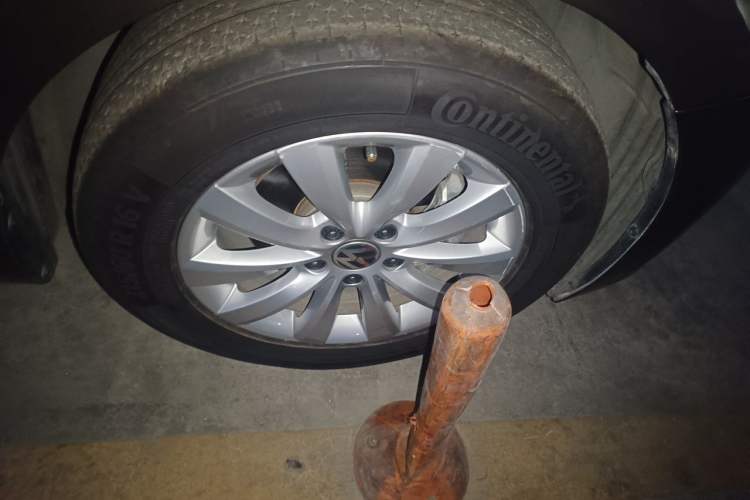 Used Volkswagen Beetle 2014 1.2TSI Fashion Edition Right Front Wheel Hub