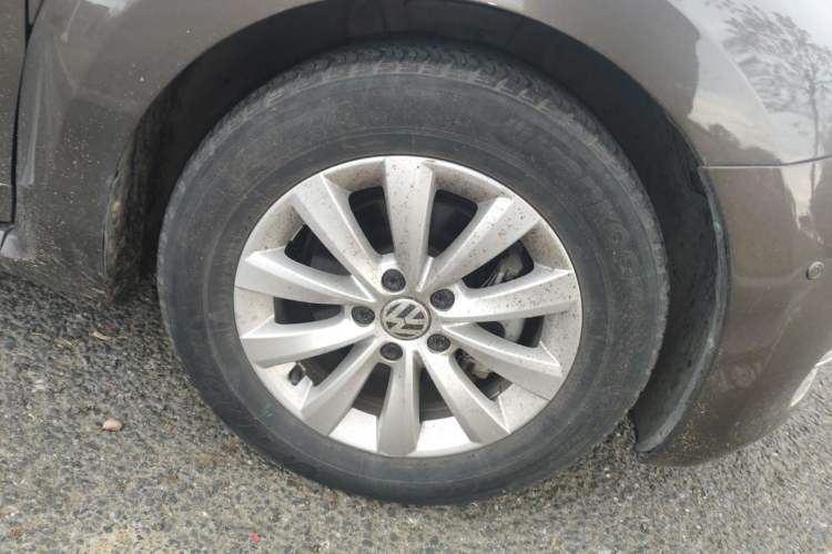 Used Volkswagen Beetle 2014 1.2TSI Fashion Edition Right Front Wheel Hub