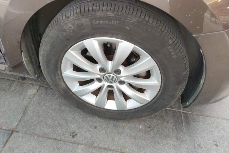 Used Volkswagen Beetle 2014 1.4TSI Fashion Edition Right Front Wheel Hub