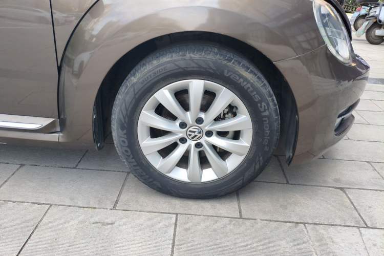 Used Volkswagen Beetle 2014 1.4TSI Fashion Edition Right Front Wheel Hub