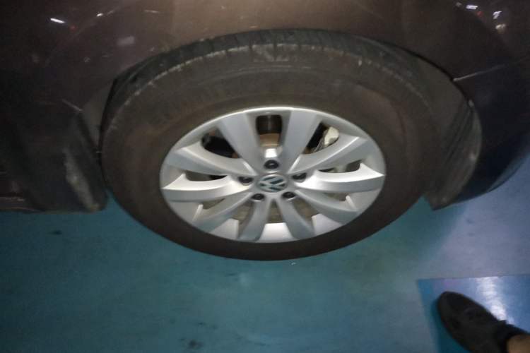 Used Volkswagen Beetle 2014 1.2TSI Fashion Edition Right Front Wheel Hub
