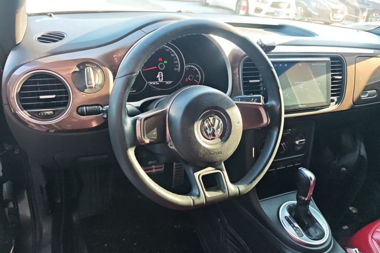 Used Volkswagen Beetle 2014 1.4TSI Fashion Edition Steering Wheel