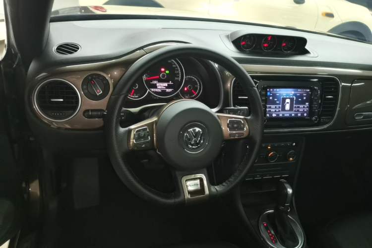 Used Volkswagen Beetle 2014 1.4TSI R-Line Steering Wheel