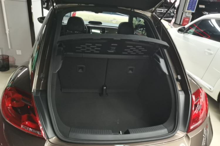 Used Volkswagen Beetle 2014 1.4TSI R-Line Trunk