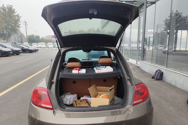 Used Volkswagen Beetle 2014 1.4TSI Fashion Edition Trunk