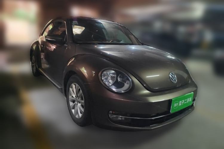Used Volkswagen Beetle 2014 1.2TSI Fashion Edition Front Right 45 Deg