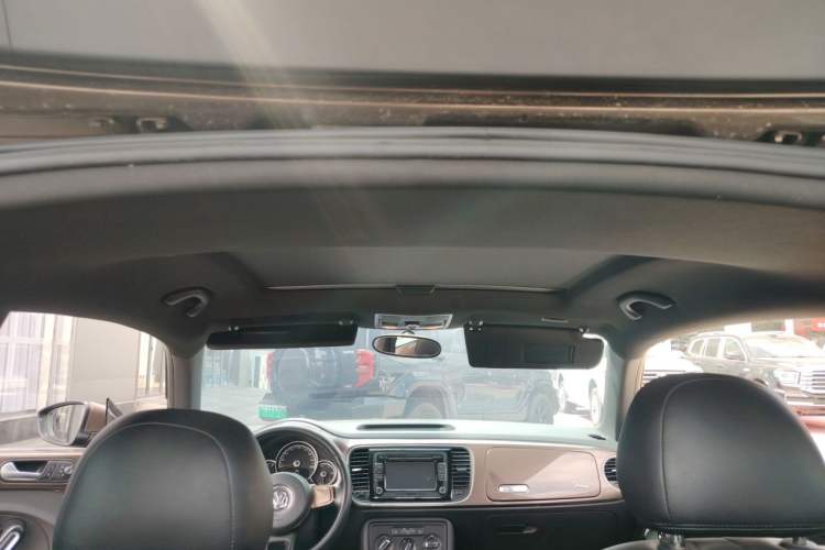 Used Volkswagen Beetle 2014 1.2TSI Comfort Model Headliner