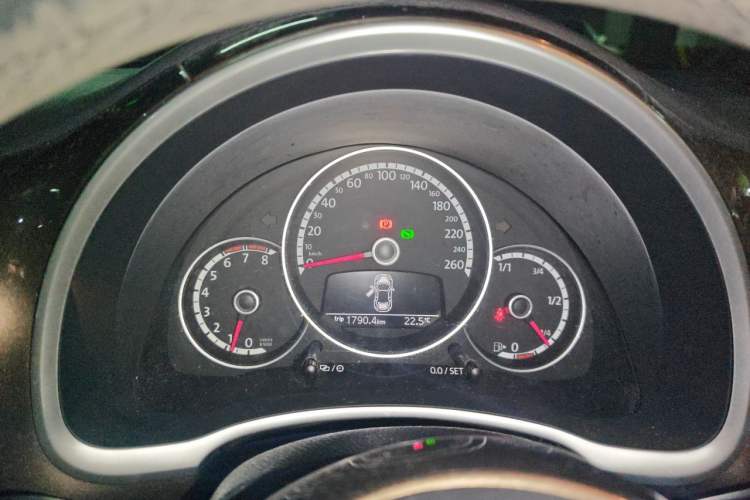 Used Volkswagen Beetle 2014 1.2TSI Fashion Edition Instrument Cluster