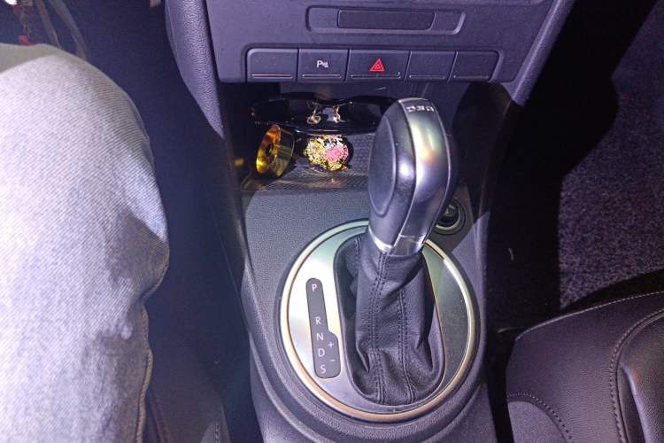 Used Volkswagen Beetle 2014 1.4TSI R-Line Gear Lever