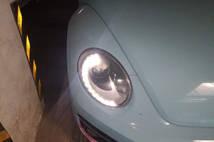 Used Volkswagen Beetle 2014 1.4TSI R-Line Right Front Headlight