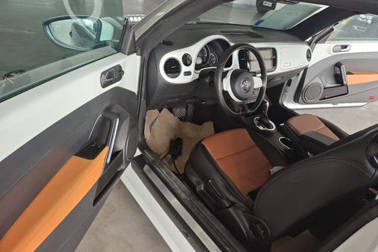 Used Volkswagen Beetle 2014 1.2TSI Fashion Edition Driver Seat
