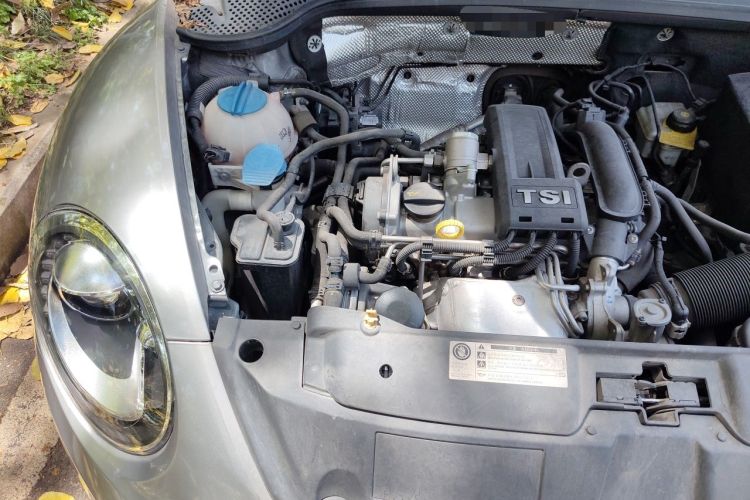 Used Volkswagen Beetle 2014 1.2TSI Fashion Edition Engine Bay Right