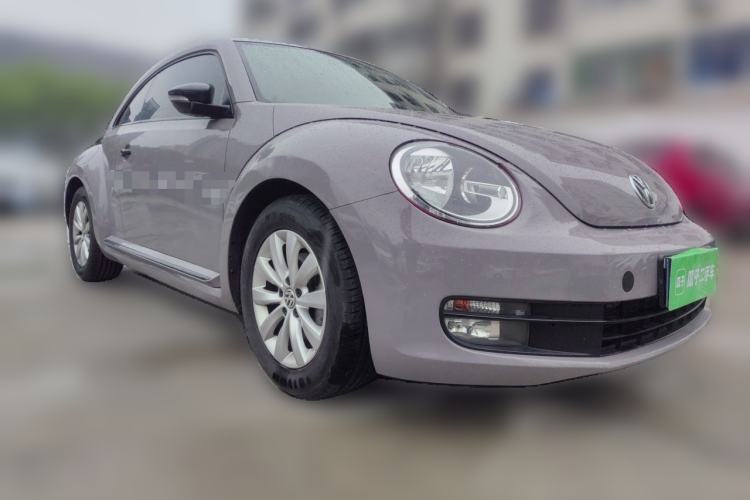 Used Volkswagen Beetle 2014 1.4TSI Fashion Edition Front Right 45 Deg