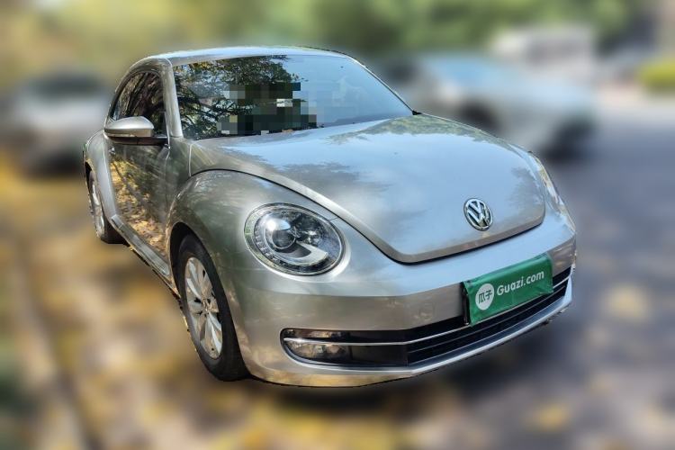 Used Volkswagen Beetle 2014 1.2TSI Fashion Edition Front Right 45 Deg