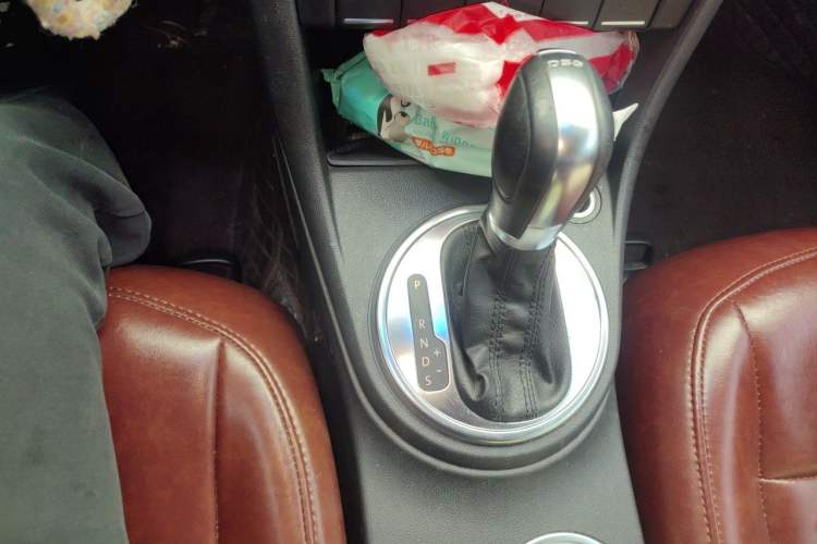 Used Volkswagen Beetle 2014 1.4TSI Fashion Edition Gear Lever