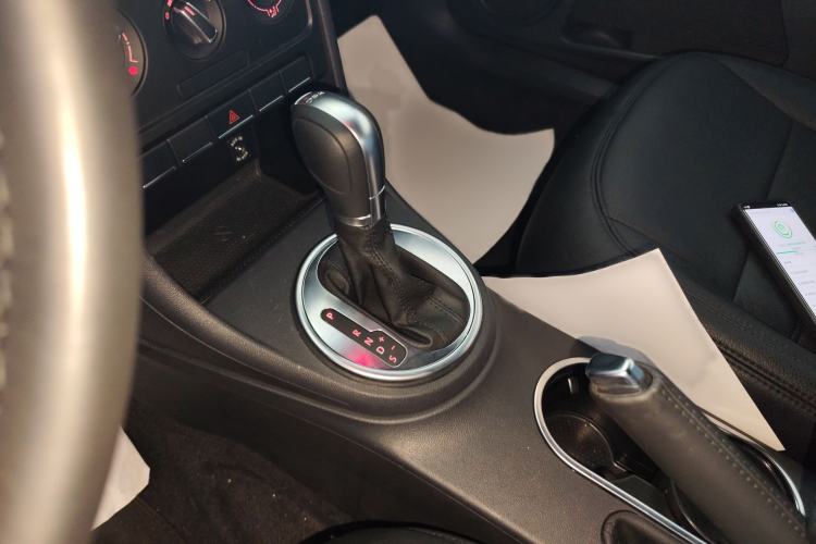 Used Volkswagen Beetle 2014 1.4TSI Fashion Edition Gear Lever