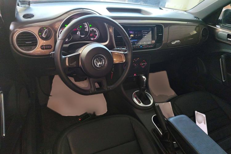 Used Volkswagen Beetle 2014 1.4TSI Fashion Edition Interior 2