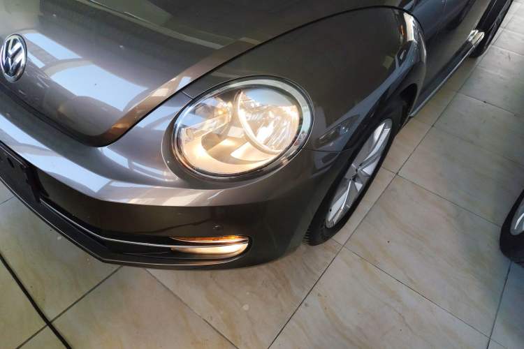 Used Volkswagen Beetle 2014 1.4TSI Fashion Edition Left Front Headlight