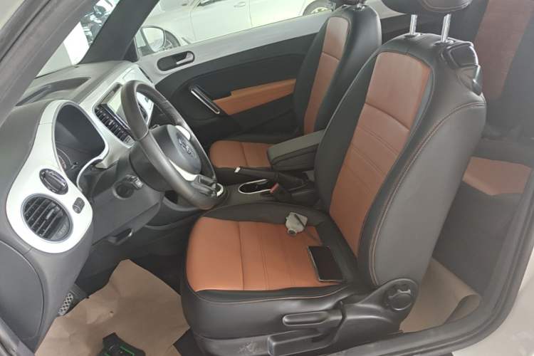 Used Volkswagen Beetle 2014 1.2TSI Fashion Edition Left Front Seat