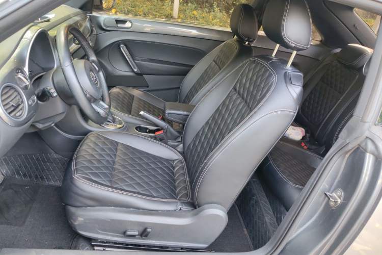 Used Volkswagen Beetle 2014 1.2TSI Fashion Edition Left Front Seat