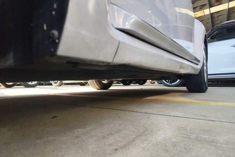 Used Volkswagen Beetle 2014 1.2TSI Fashion Edition Left Side Sill